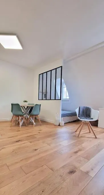 شقة Studio Place Saint Augustin 08 باريس